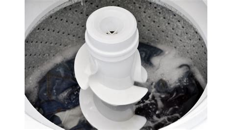 The Location Of The Drain Pump Filter In A Whirlpool。